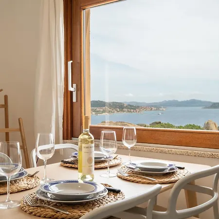 Vista Mozzafiato Sull'arcipelago Della Maddalena Porto Rafael