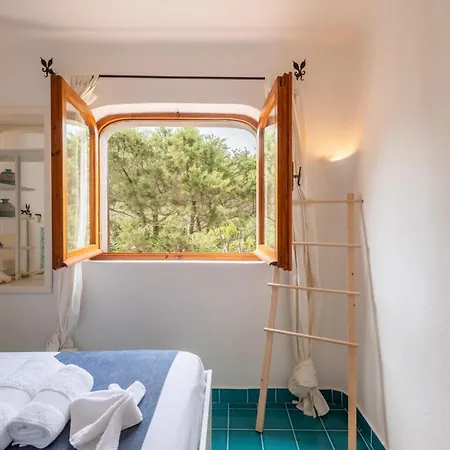 Vista Mozzafiato Sull'arcipelago Della Maddalena Porto Rafael
